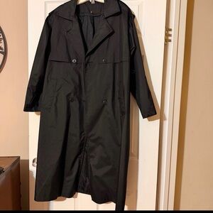 Women’s Unbranded Black Trench Coat Size 6P No Hood